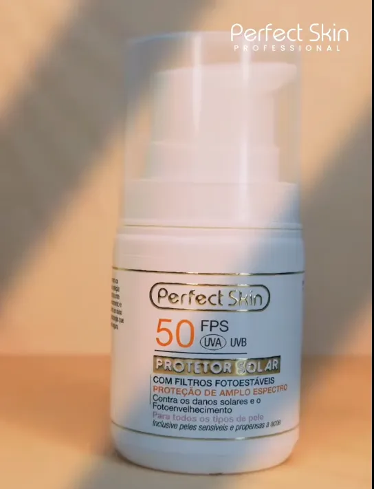 Frame do vídeo promocional do protetor solar Perfect Skin 50 FPS